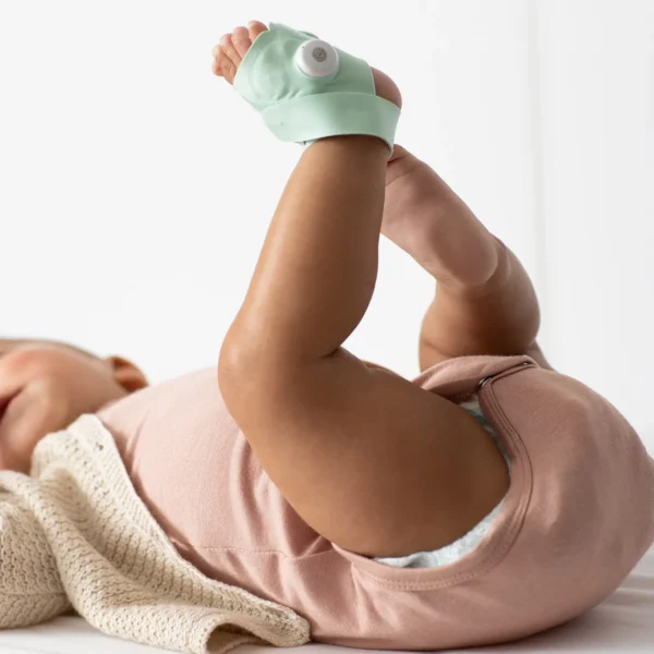 A cikk képe: Babysense 8 és Owlet Dream Sock összehasonlítása